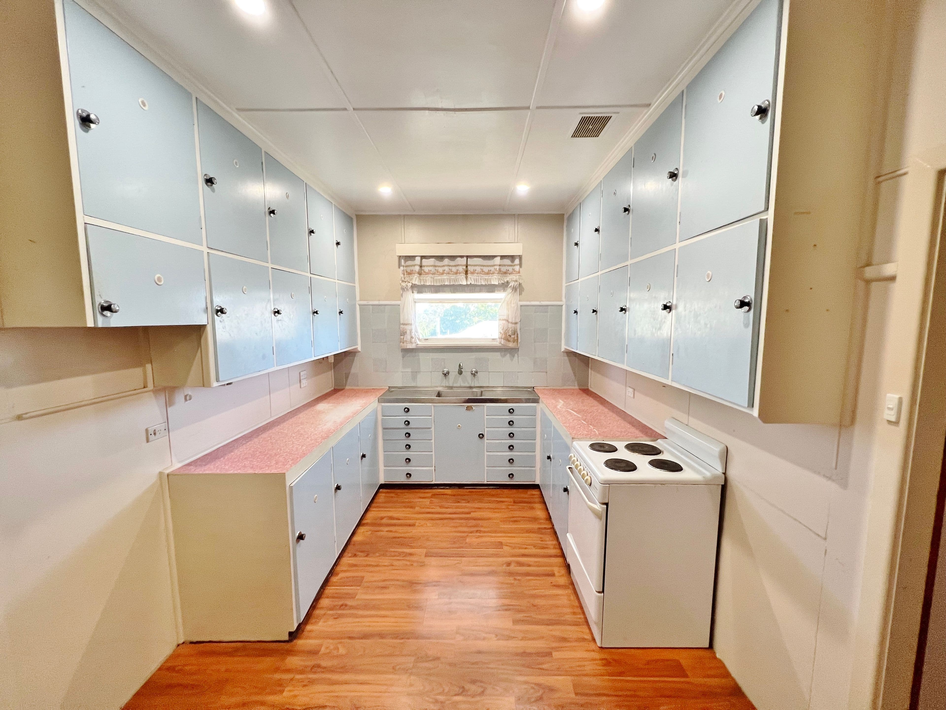 32 William Street, Young NSW 2594, Young - Thumbnail 2