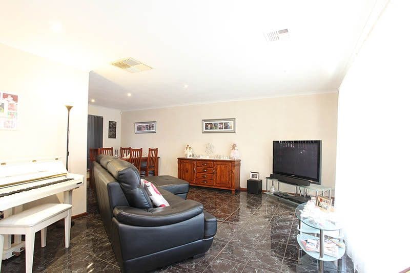15 Jacaranda Drive, Craigmore SA 5114, Craigmore - Thumbnail 5