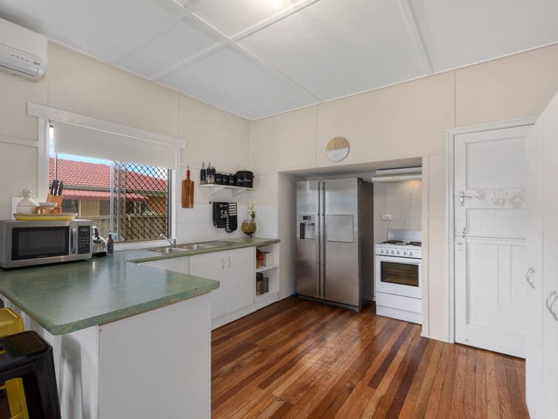 30 Barkoola Street, Upper Mount Gravatt QLD 4122, Upper Mount Gravatt - Thumbnail 2