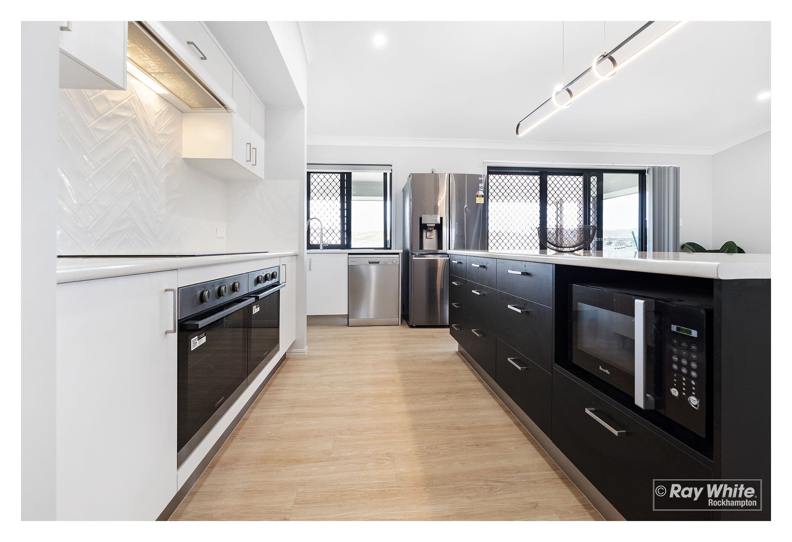 2 Clonmel Avenue, Rockyview QLD 4701, Rockyview - Thumbnail 3