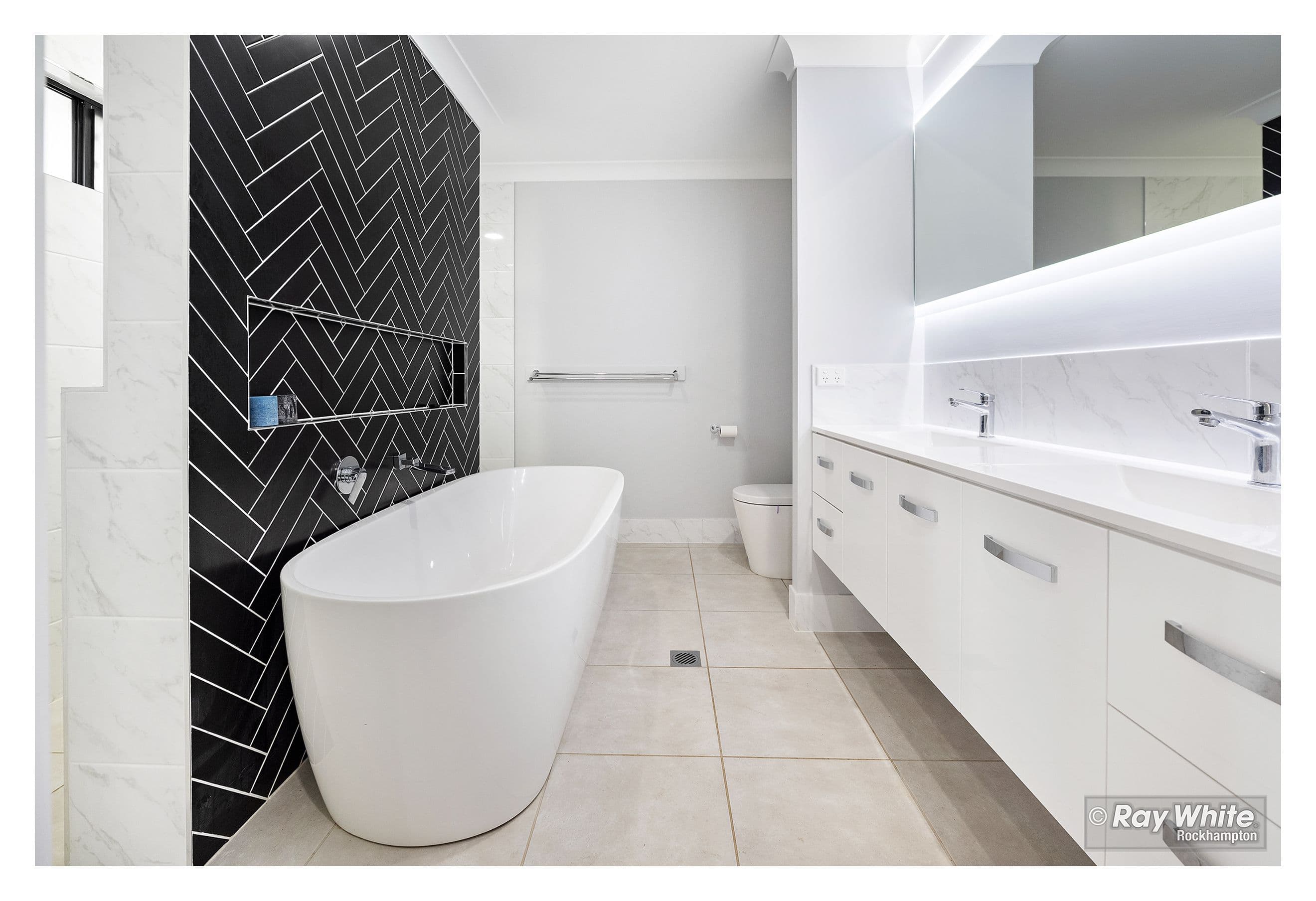 2 Clonmel Avenue, Rockyview QLD 4701, Rockyview - Thumbnail 6