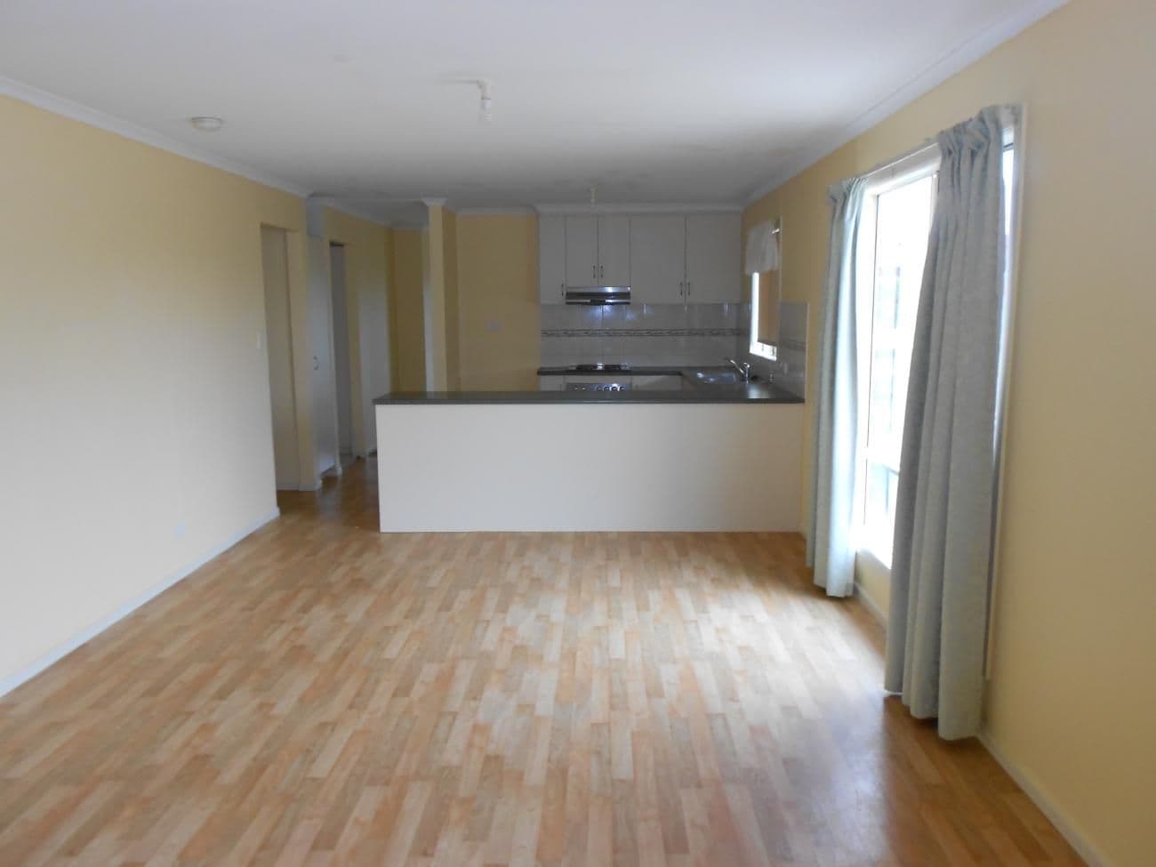 28 Densley Avenue, BORDERTOWN SA 5268, Bordertown - Thumbnail 3