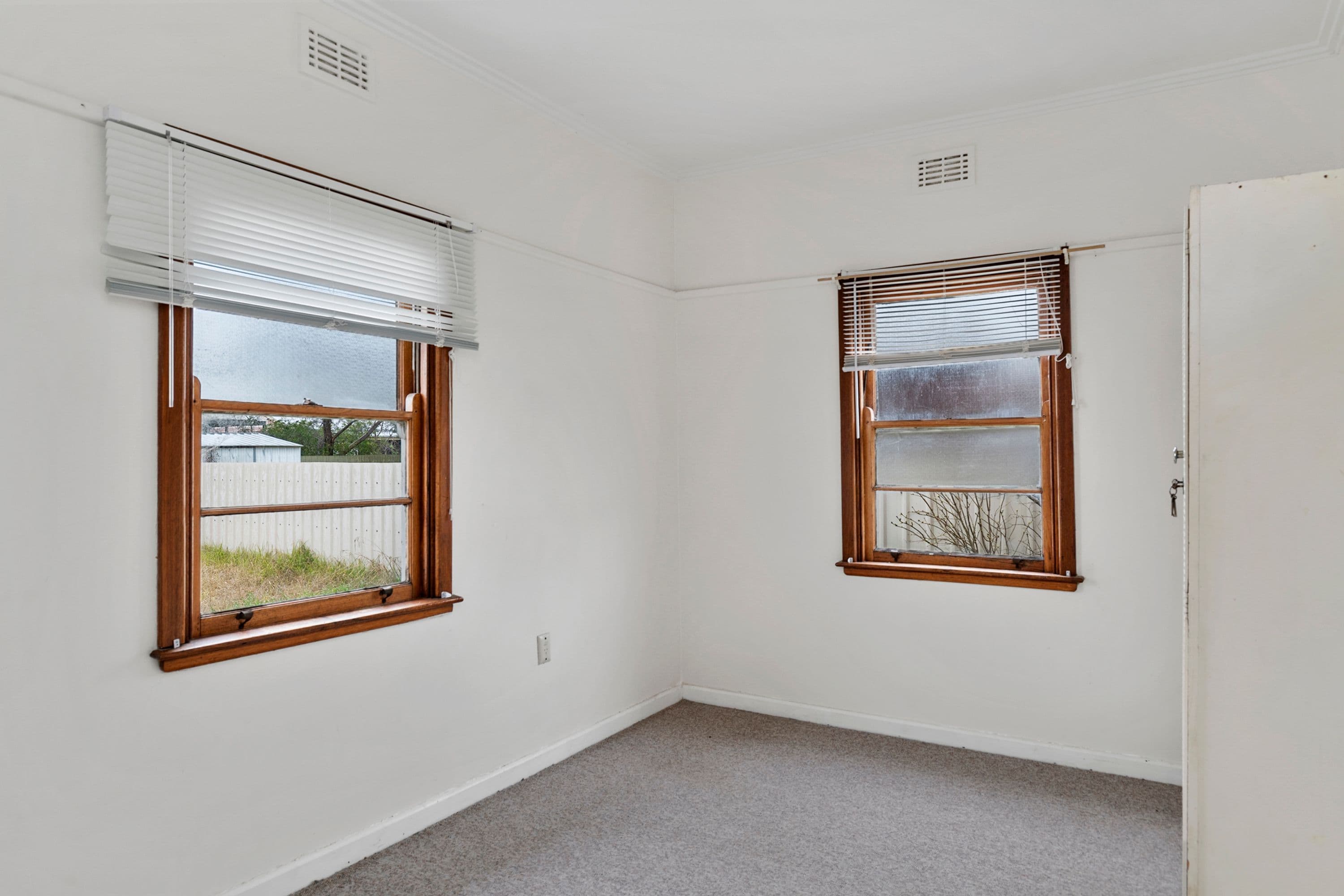 10 Elizabeth Street, Benalla VIC 3672, Benalla - Thumbnail 6