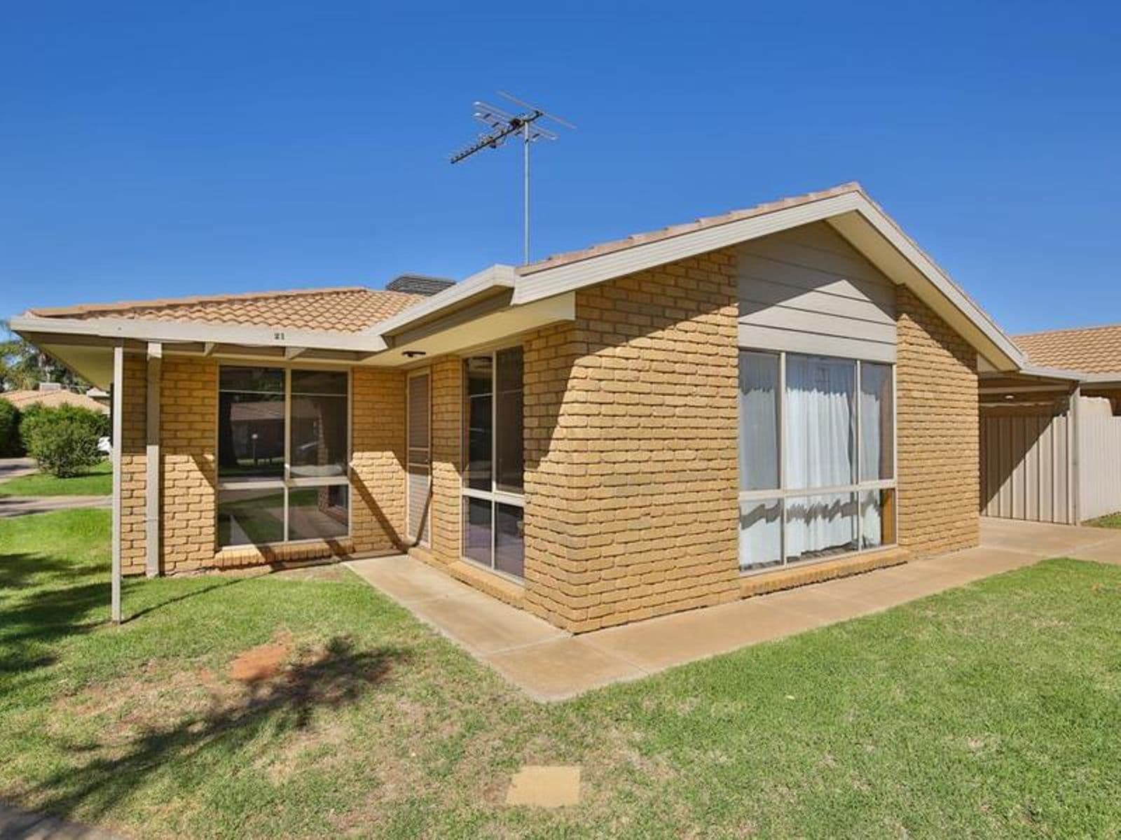 21/280 Tenth Street, Mildura - Image 1