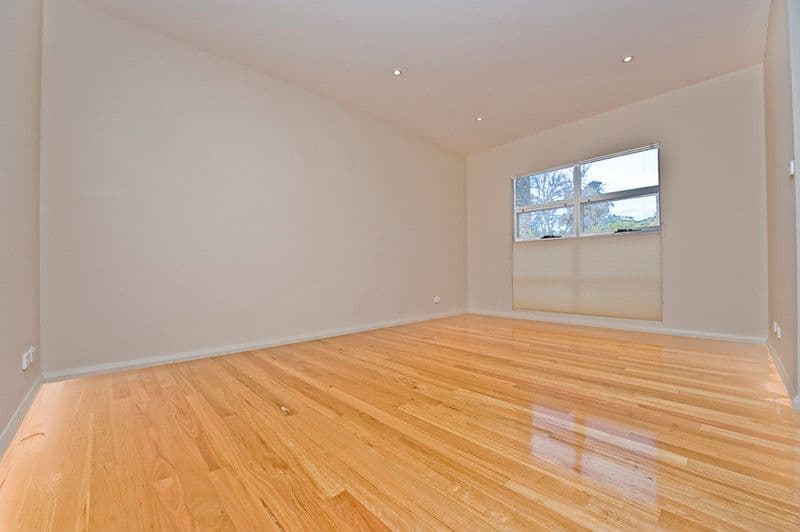 36 Strzelecki Crescent, NARRABUNDAH ACT 2604, Narrabundah - Thumbnail 2
