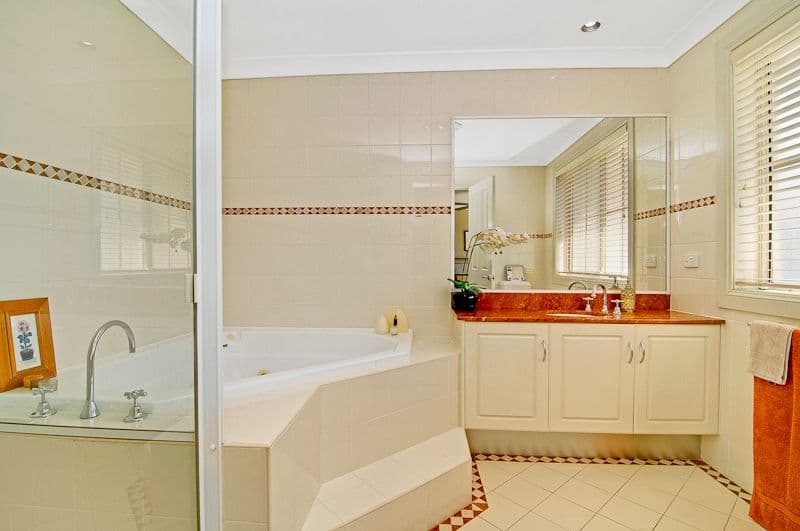 23 Mortimer Lewis Drive, HUNTLEYS COVE NSW 2111, Huntleys Cove - Thumbnail 5