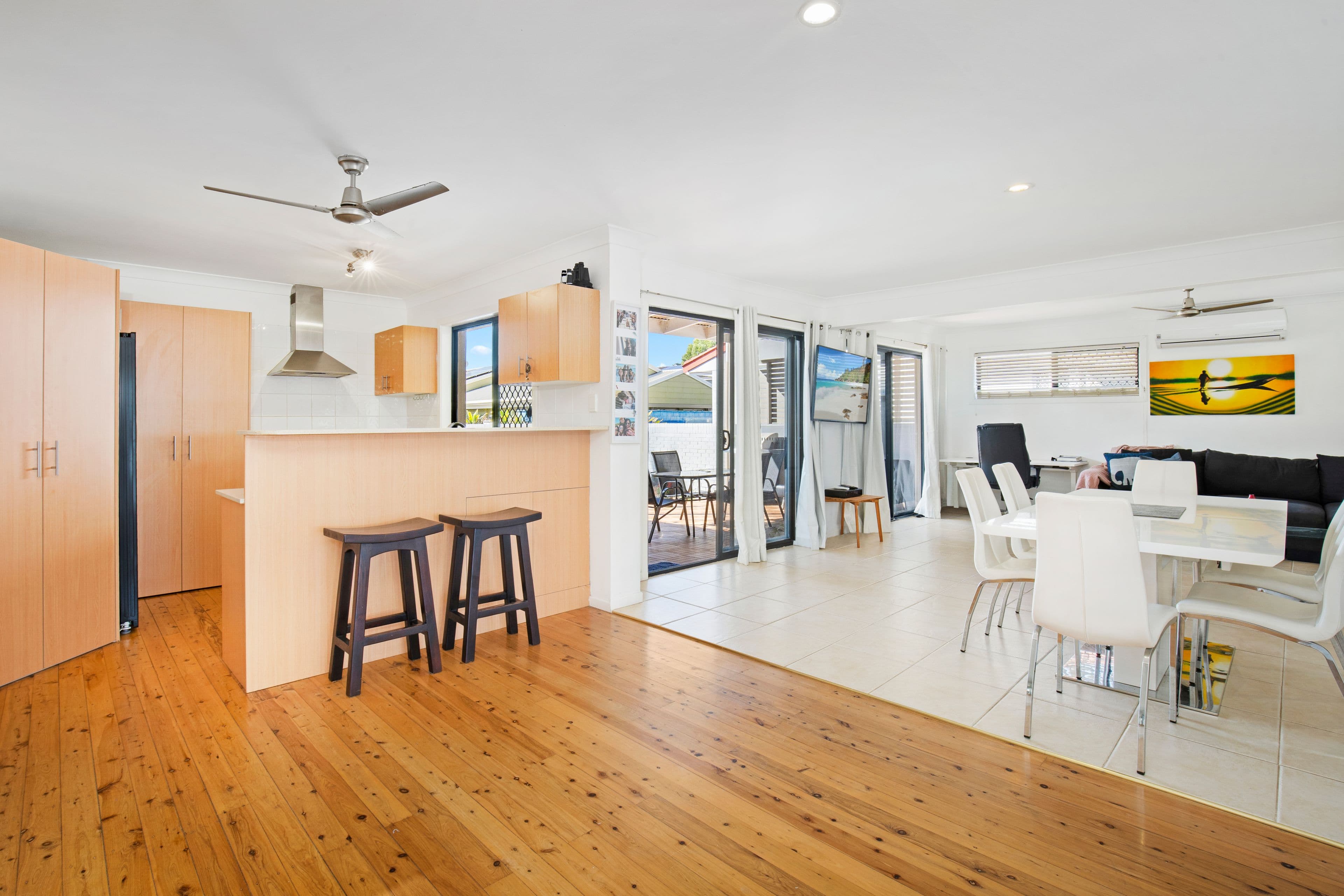 41 Kalimna Drive, Broadbeach Waters QLD 4218, Broadbeach Waters - Thumbnail 4