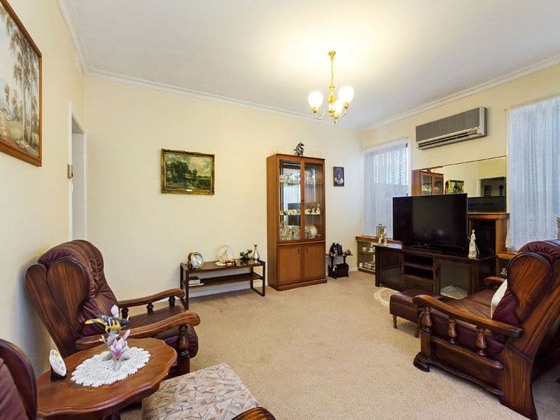 6 Weeroona Street, HAMPTON VIC 3188, Hampton - Thumbnail 2
