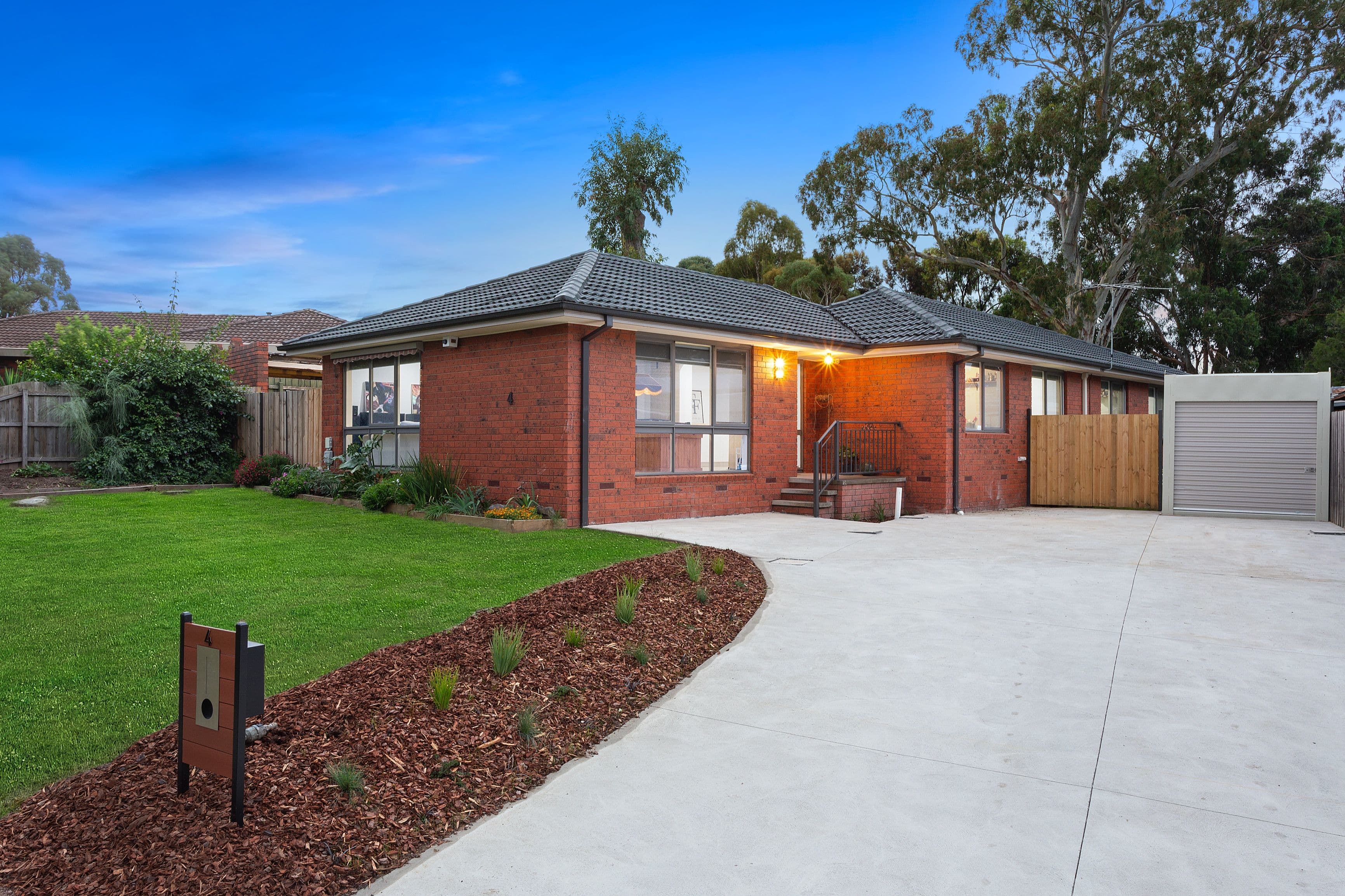 4 Flemington Drive, Mill Park VIC 3082, Mill Park - Image 1