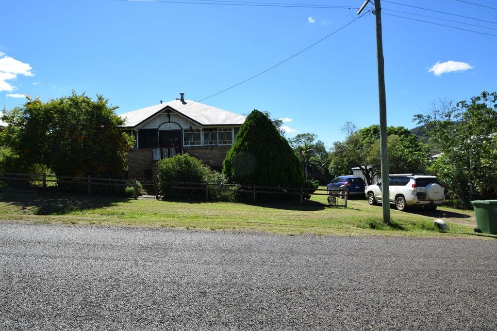 51 Highland Street, Esk QLD 4312, Esk - Image 1