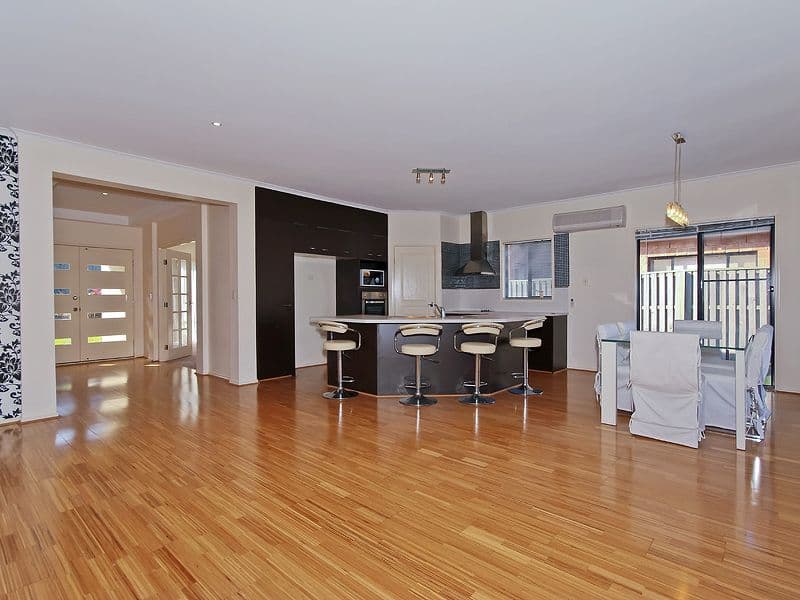 37 Campelles Avenue, VARSITY LAKES QLD 4227, Varsity Lakes - Thumbnail 2