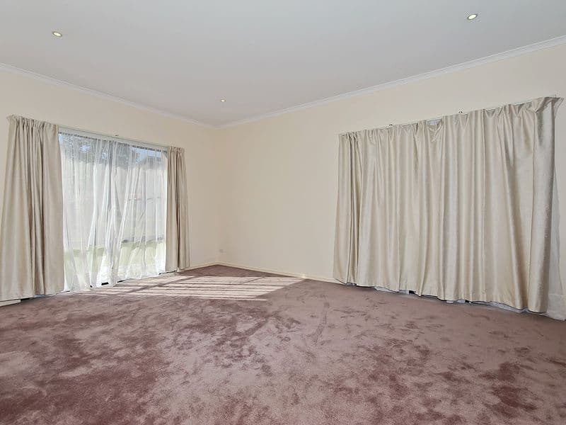 37 Campelles Avenue, VARSITY LAKES QLD 4227, Varsity Lakes - Thumbnail 8