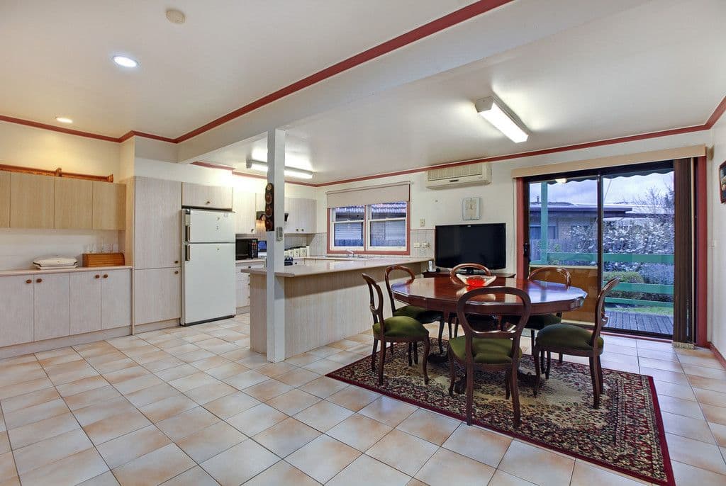 29 Rosenthal Crescent, Reservoir VIC 3073, Reservoir - Thumbnail 3