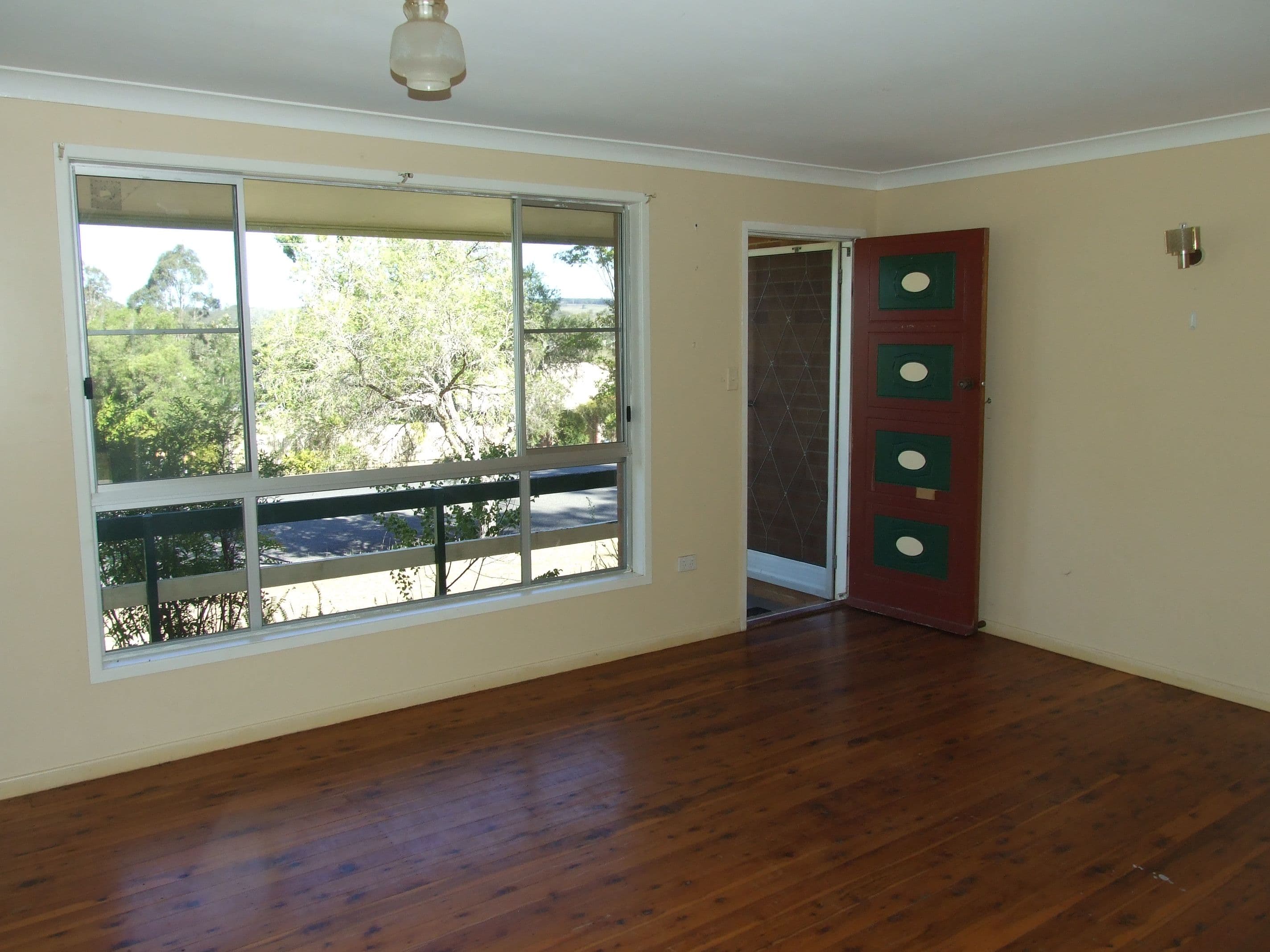 32 Railway Terrace, Crows Nest QLD 4355, Crows Nest - Thumbnail 2