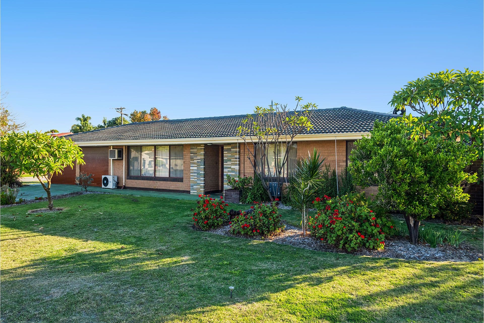 2 Lyn Close, Riverton WA 6148, Riverton - Thumbnail 4