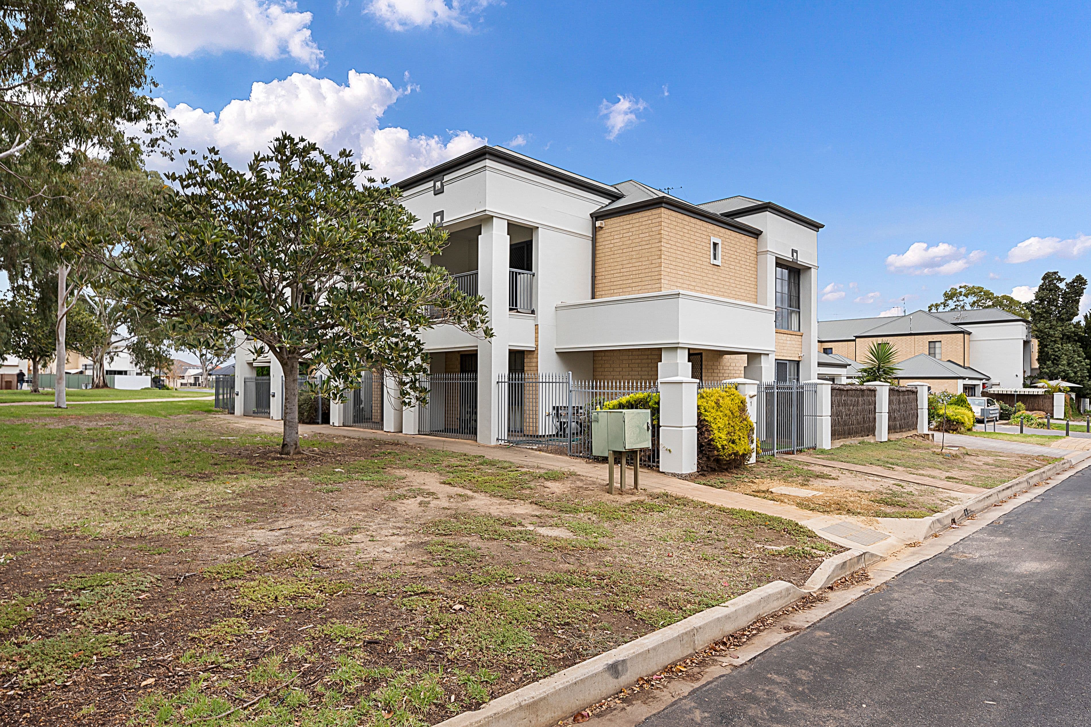 16 Parkdale Crescent, Mawson Lakes SA 5095, Mawson Lakes - Image 1