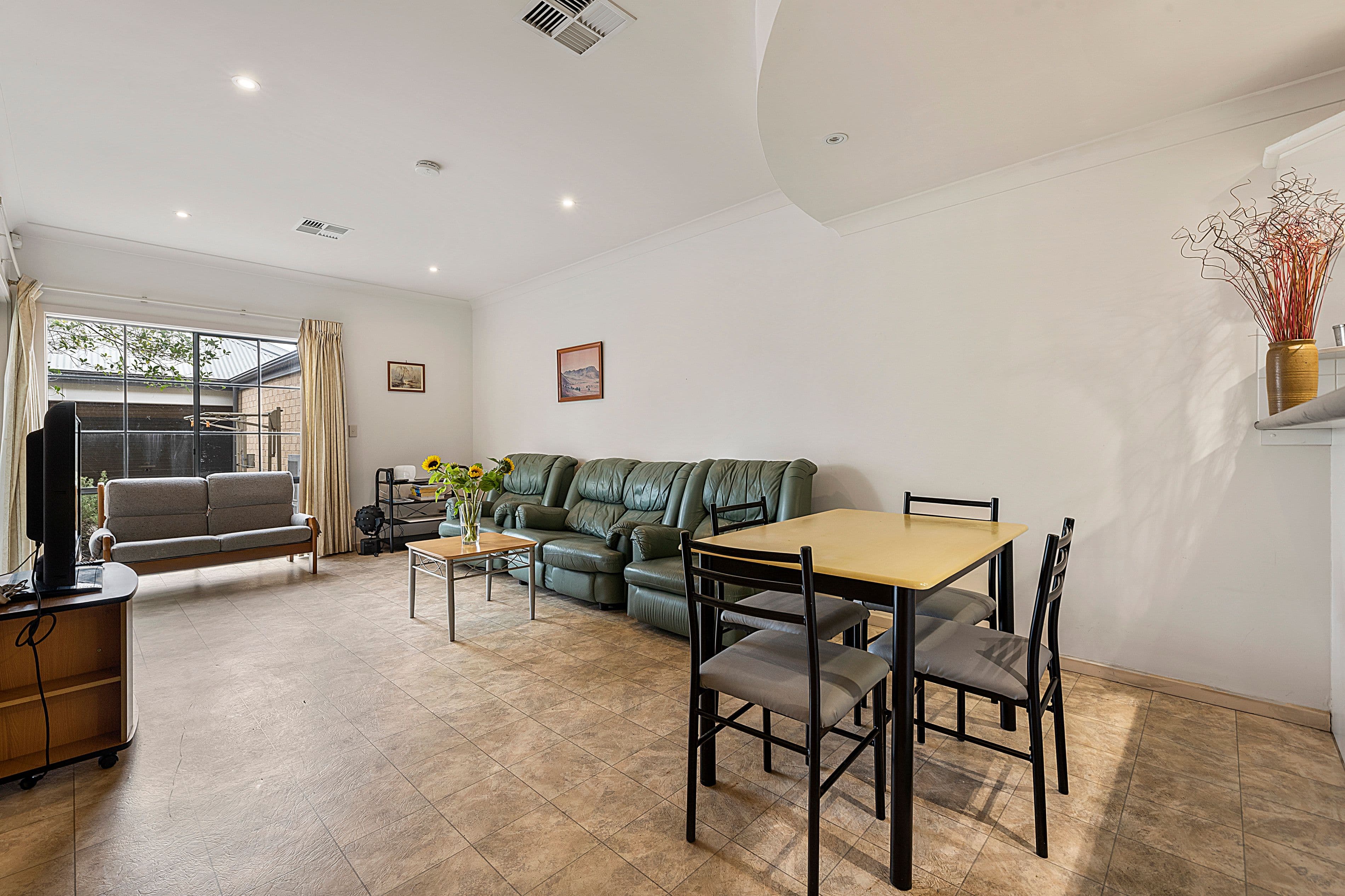 16 Parkdale Crescent, Mawson Lakes SA 5095, Mawson Lakes - Thumbnail 4