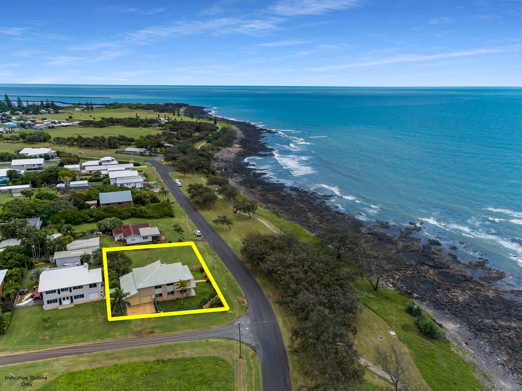 17 Sea Esplanade, Burnett Heads QLD 4670, Burnett Heads - Thumbnail 2