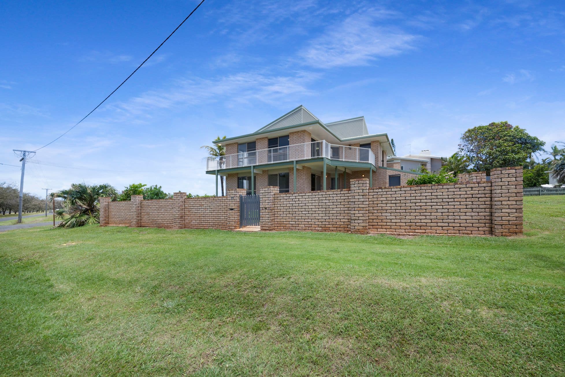 17 Sea Esplanade, Burnett Heads QLD 4670, Burnett Heads - Thumbnail 3