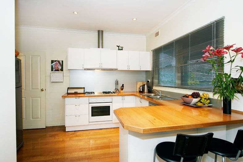 4 Great Ryrie Street, RINGWOOD VIC 3134, Ringwood - Thumbnail 2