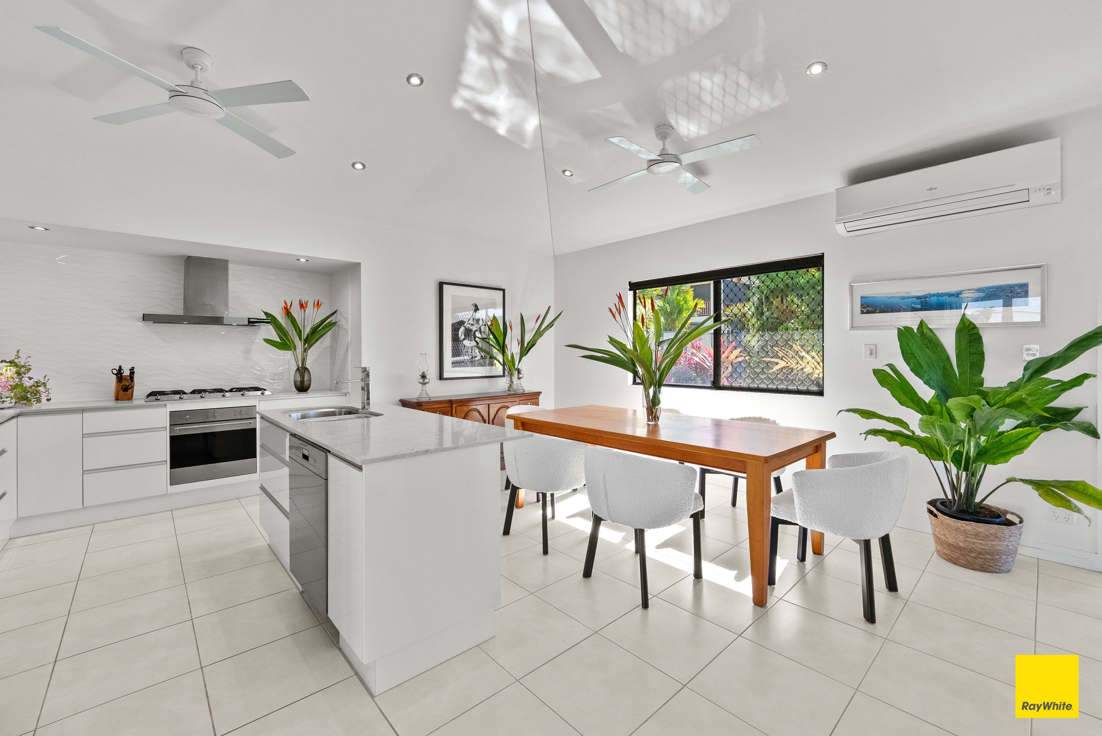 10 Savannah Street, Palm Cove QLD 4879, Palm Cove - Thumbnail 4