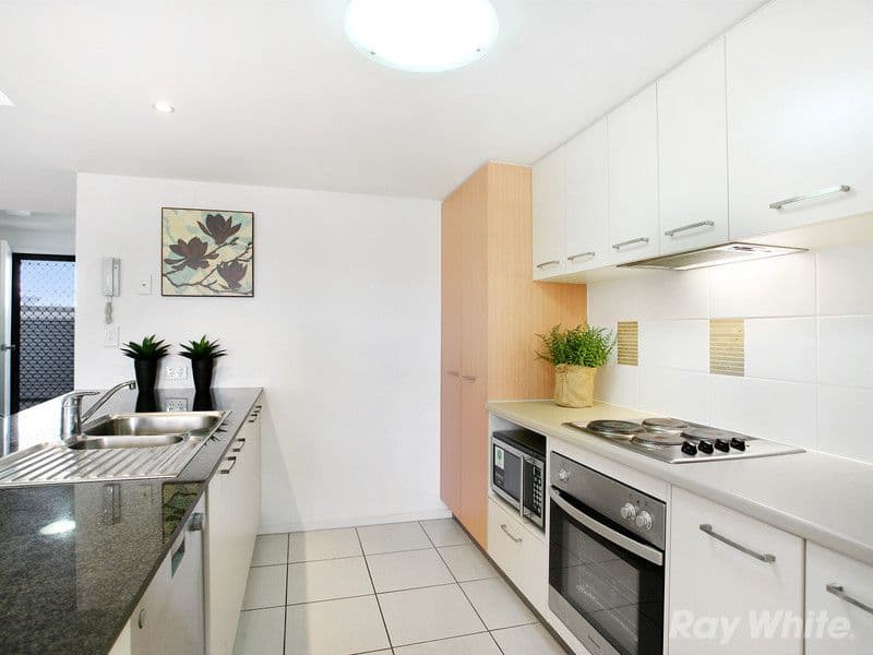 Unit 47 10 Grand Parade, Parrearra QLD 4575, Parrearra - Thumbnail 3