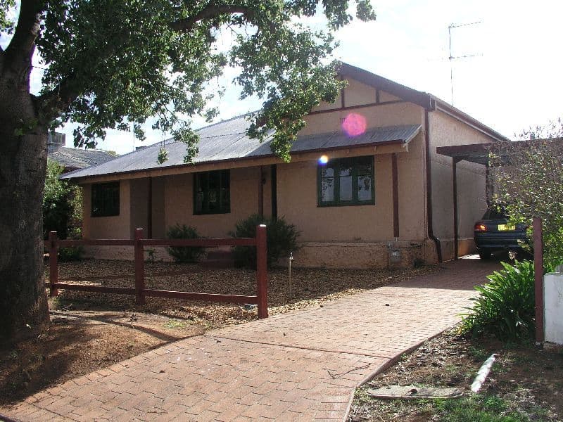 4 Thurlstone Street, PARKES NSW 2870, Parkes - Image 1