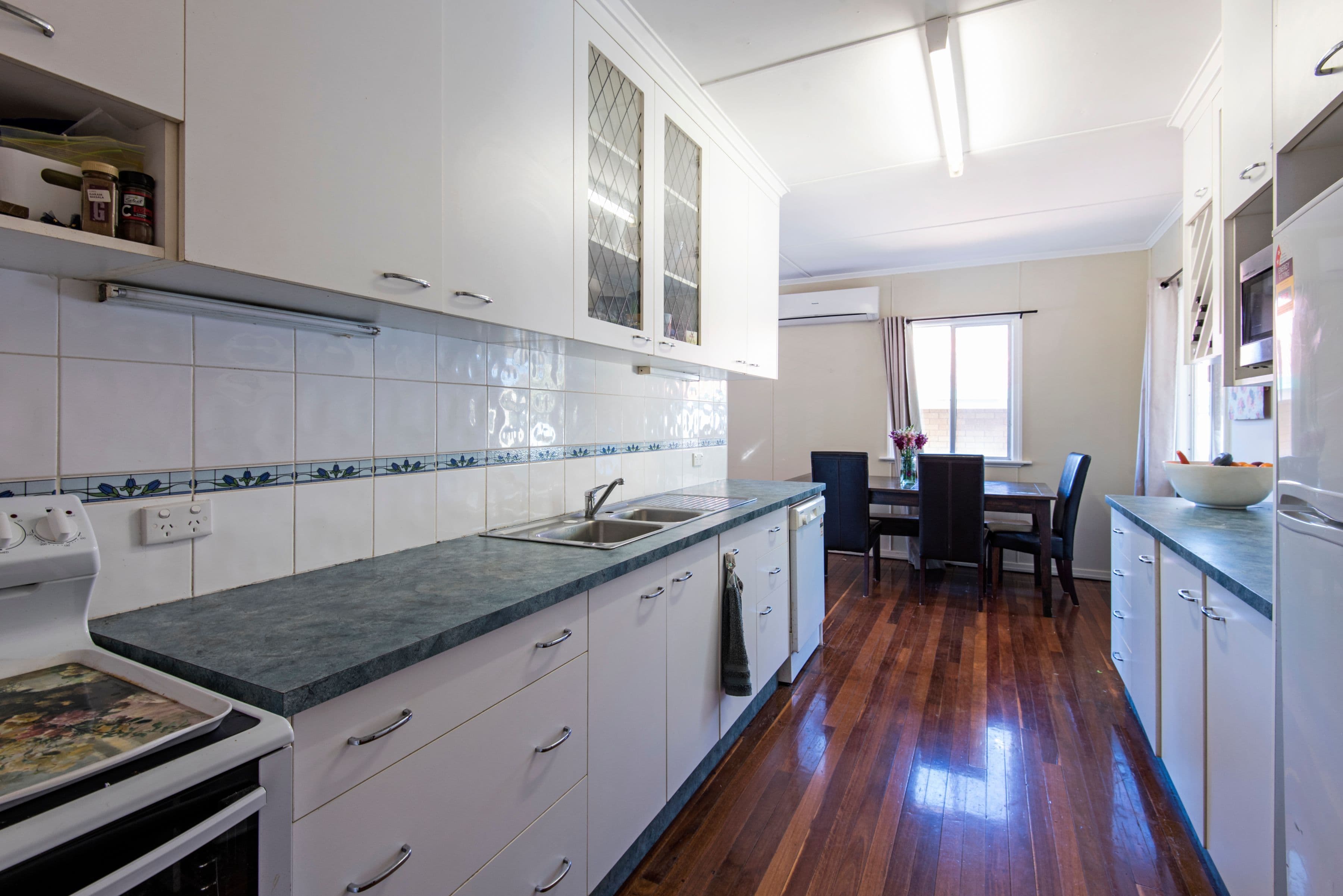 62 Dunne Street, Harristown QLD 4350, Harristown - Thumbnail 2