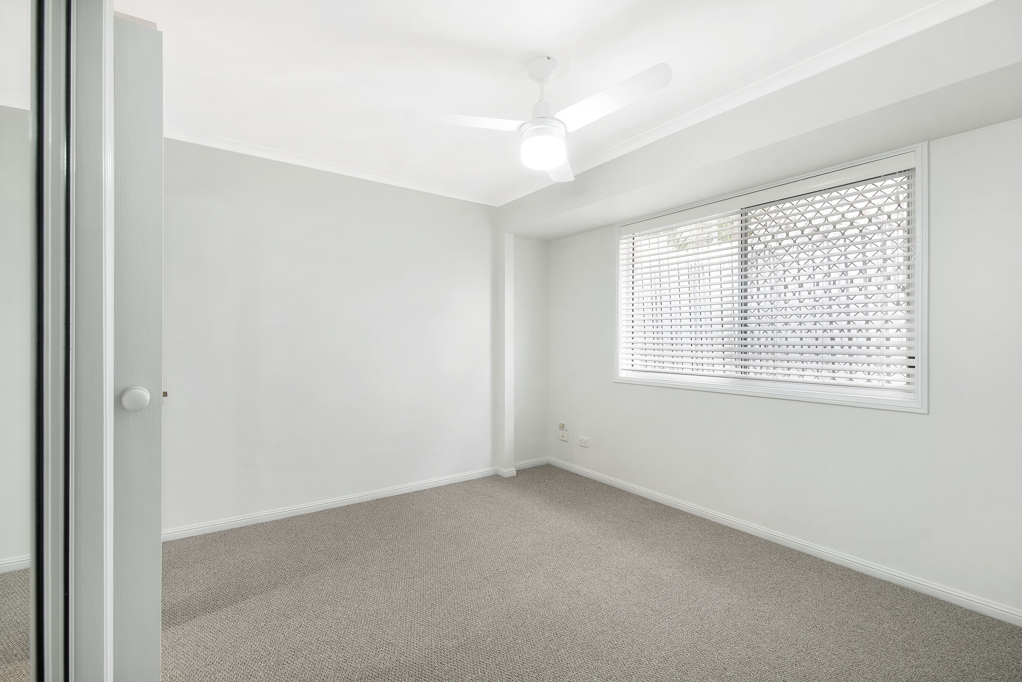 2/107 President Avenue, Caringbah - Thumbnail 4