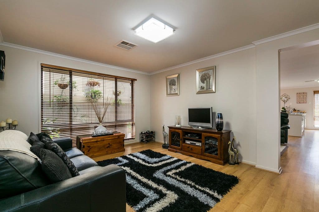 33 Edgehill Walk, Noarlunga Downs SA 5168, Noarlunga Downs - Thumbnail 3