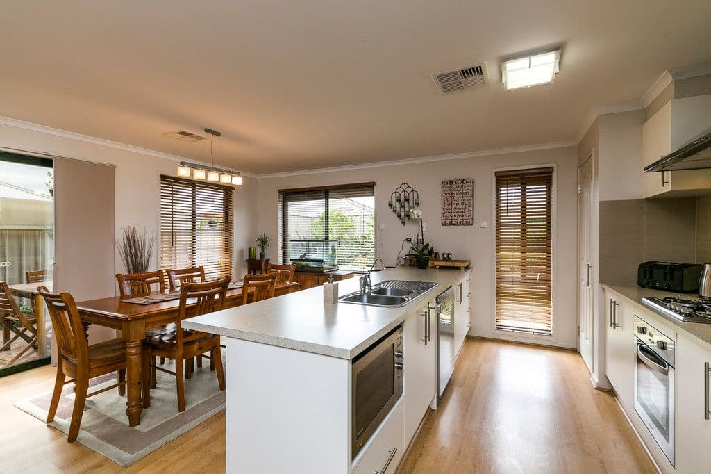 33 Edgehill Walk, Noarlunga Downs SA 5168, Noarlunga Downs - Thumbnail 5