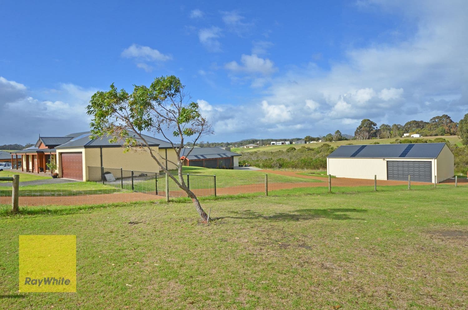 163 Deloraine Drive, Warrenup WA 6330, Warrenup - Thumbnail 2