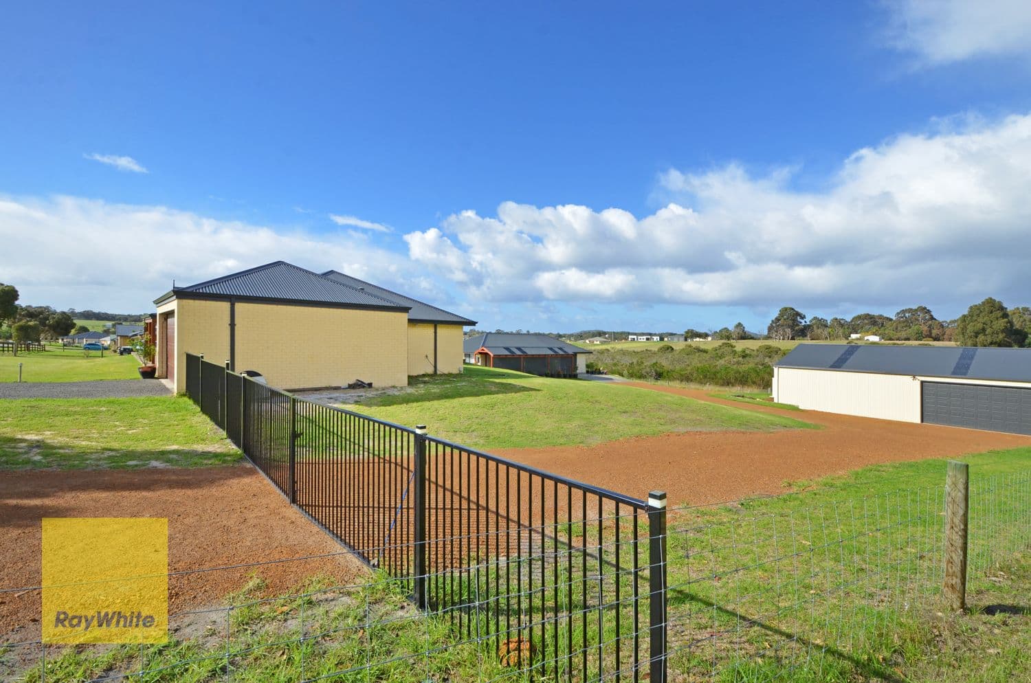 163 Deloraine Drive, Warrenup WA 6330, Warrenup - Thumbnail 3
