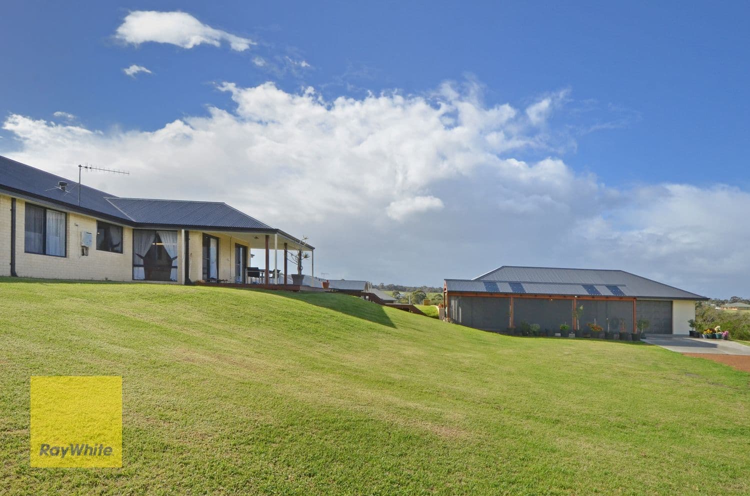163 Deloraine Drive, Warrenup WA 6330, Warrenup - Thumbnail 5