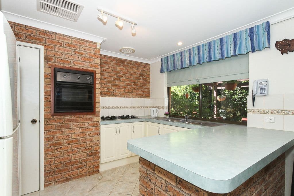4 Wheatstone Drive, Morley WA 6062, Morley - Thumbnail 5