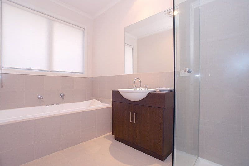 62 Leeds Street, DONCASTER EAST VIC 3109, Doncaster East - Thumbnail 7