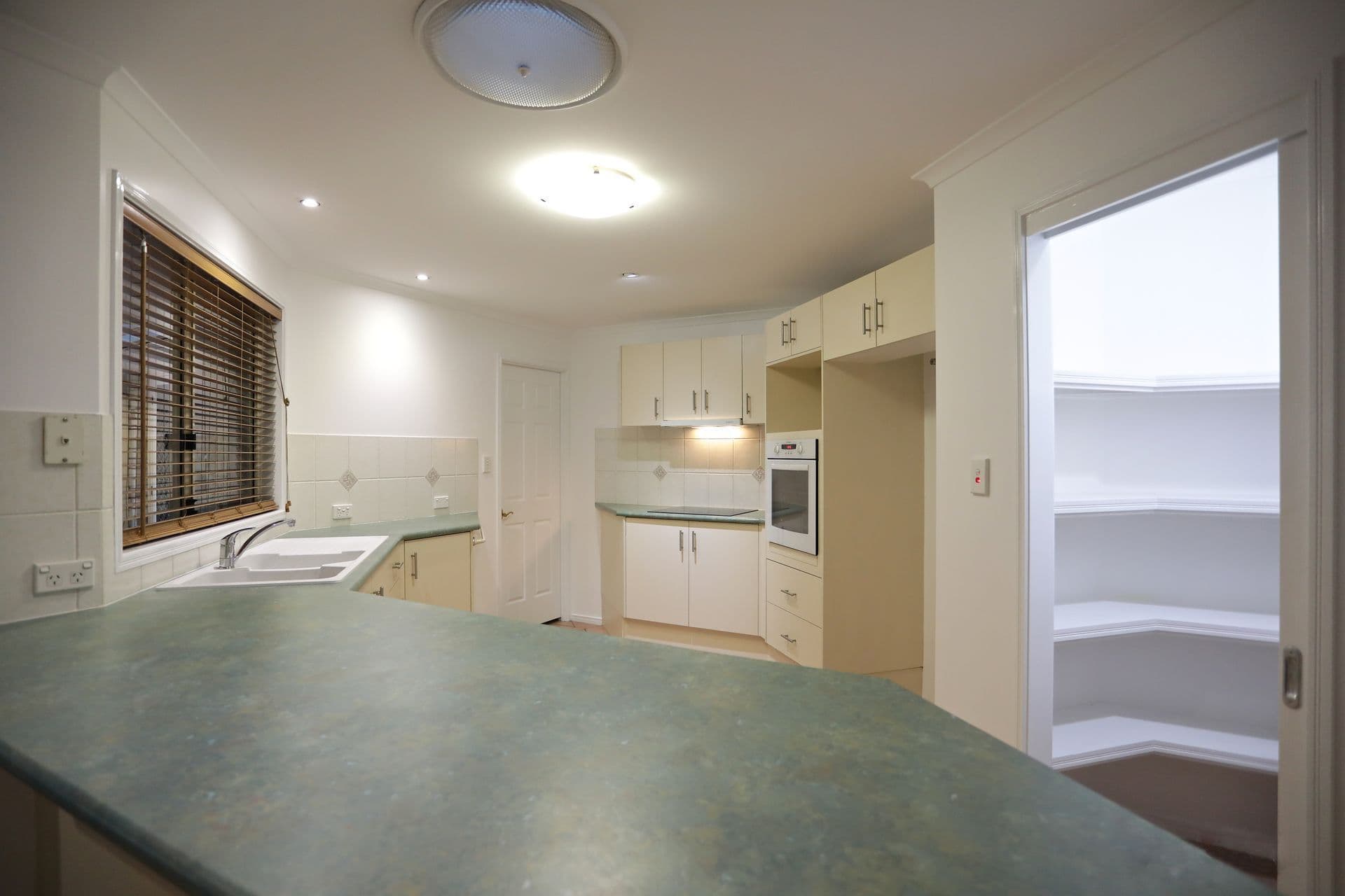28 Bellview Place, Parkinson QLD 4115, Parkinson - Thumbnail 4