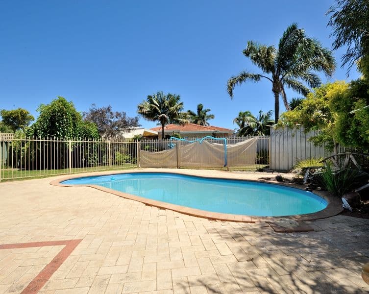 70 Donald Drive, SAFETY BAY WA 6169, Safety Bay - Thumbnail 4