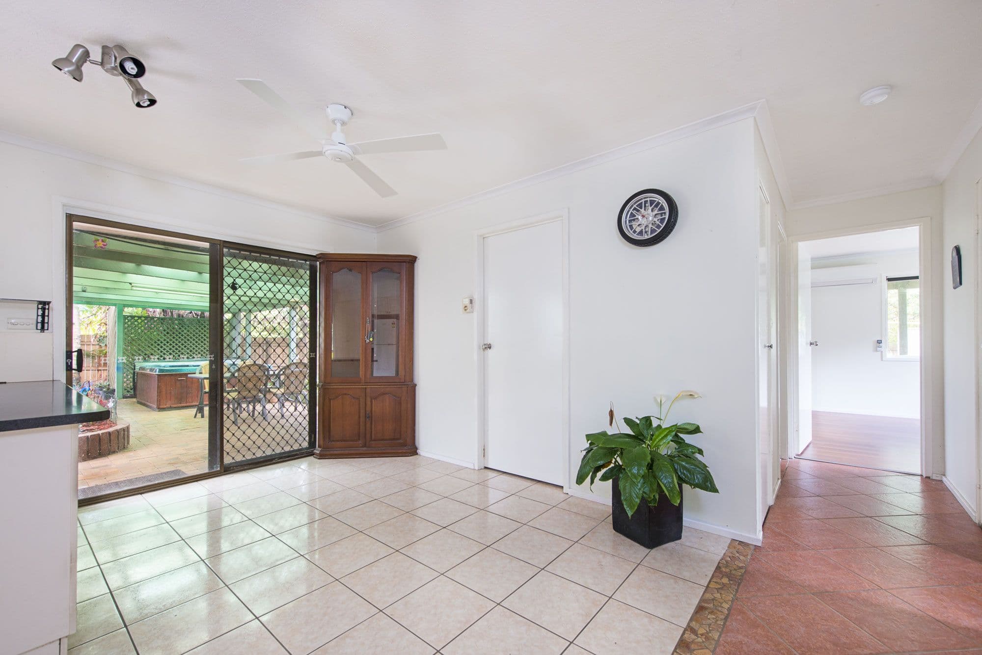 8 Grampian Court, Rochedale South QLD 4123, Rochedale South - Thumbnail 3