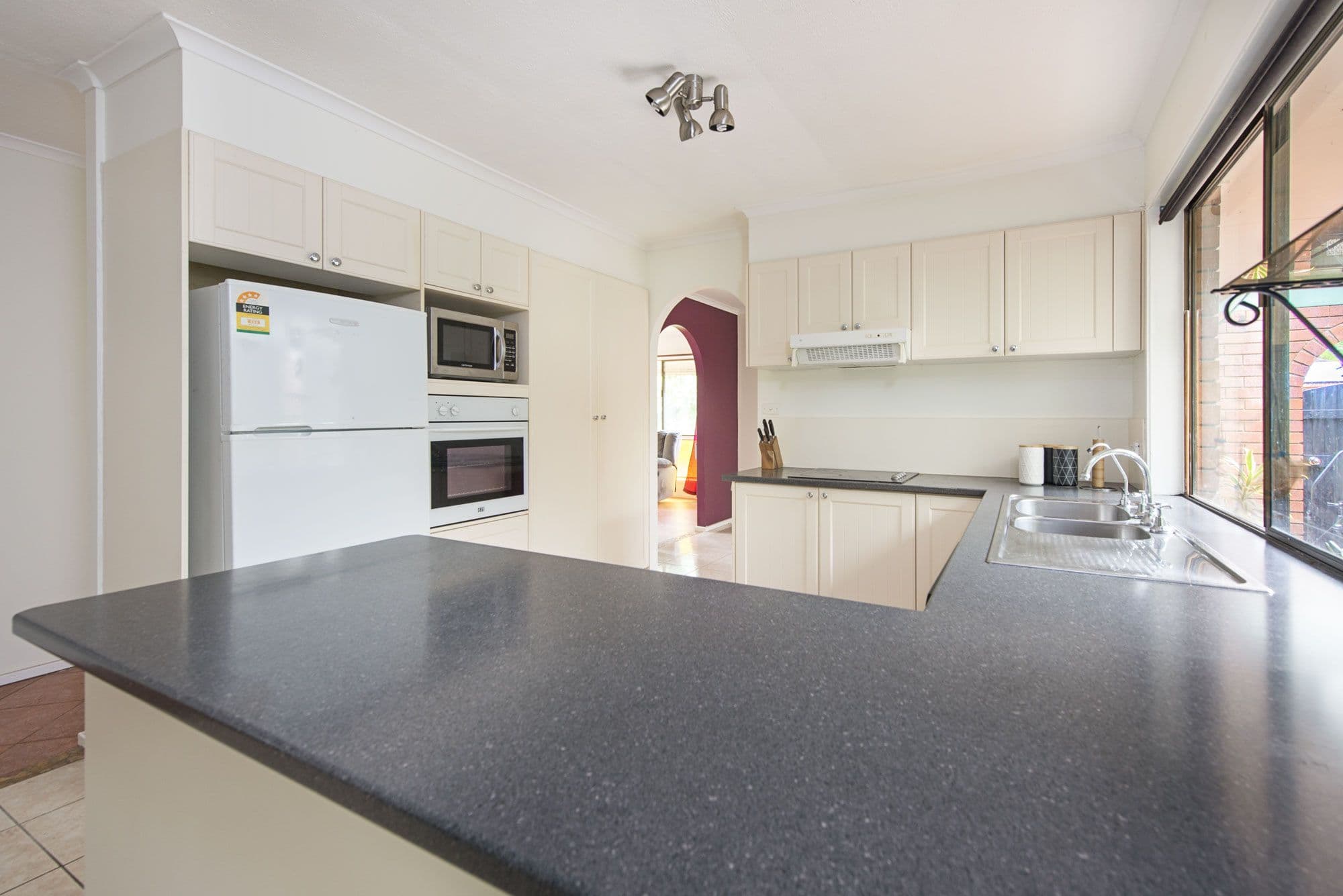 8 Grampian Court, Rochedale South QLD 4123, Rochedale South - Thumbnail 4