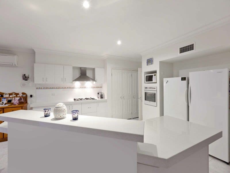 10 Morning Mist Court, MORNINGTON VIC 3931, Mornington - Thumbnail 2