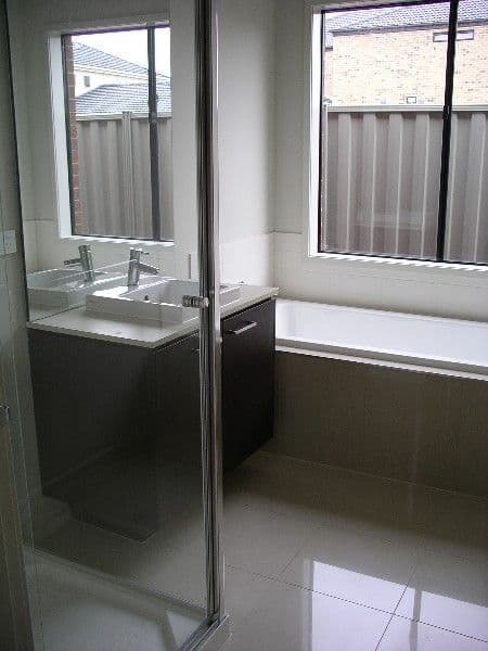 49 Kororoit Approach, CAROLINE SPRINGS VIC 3023, Caroline Springs - Thumbnail 5