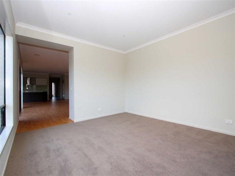 49 Kororoit Approach, CAROLINE SPRINGS VIC 3023, Caroline Springs - Thumbnail 7