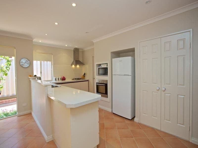 12 Lorica Cove, HILLARYS WA 6025, Hillarys - Thumbnail 6
