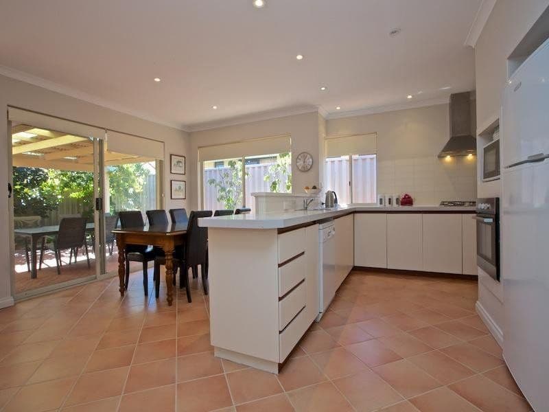 12 Lorica Cove, HILLARYS WA 6025, Hillarys - Thumbnail 8