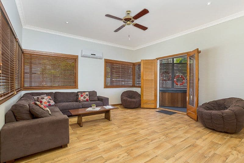 225 Whites Road, Lota QLD 4179, Lota - Thumbnail 4