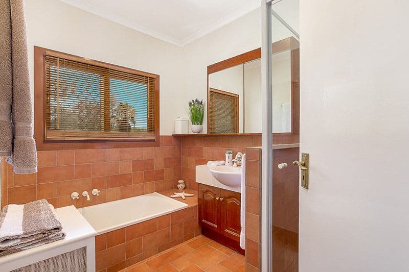 225 Whites Road, Lota QLD 4179, Lota - Thumbnail 7