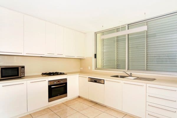 128 Marine Parade 'Sands on Greenmount', COOLANGATTA QLD 4225, Coolangatta - Thumbnail 5