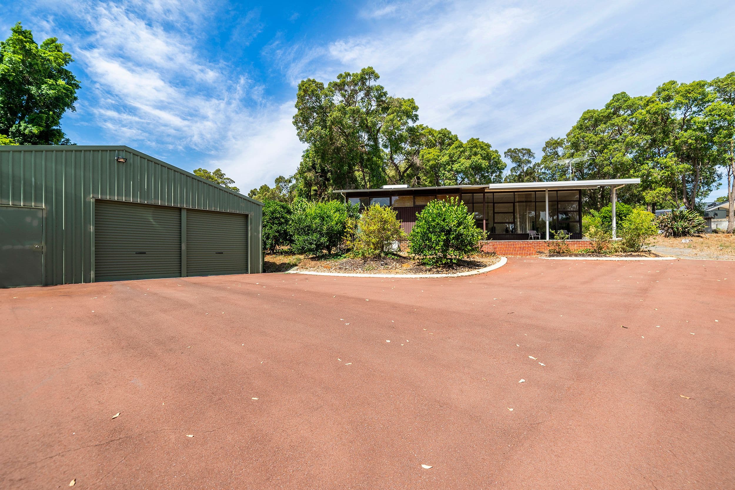 22 Gladys Road, Lesmurdie WA 6076, Lesmurdie - Thumbnail 2