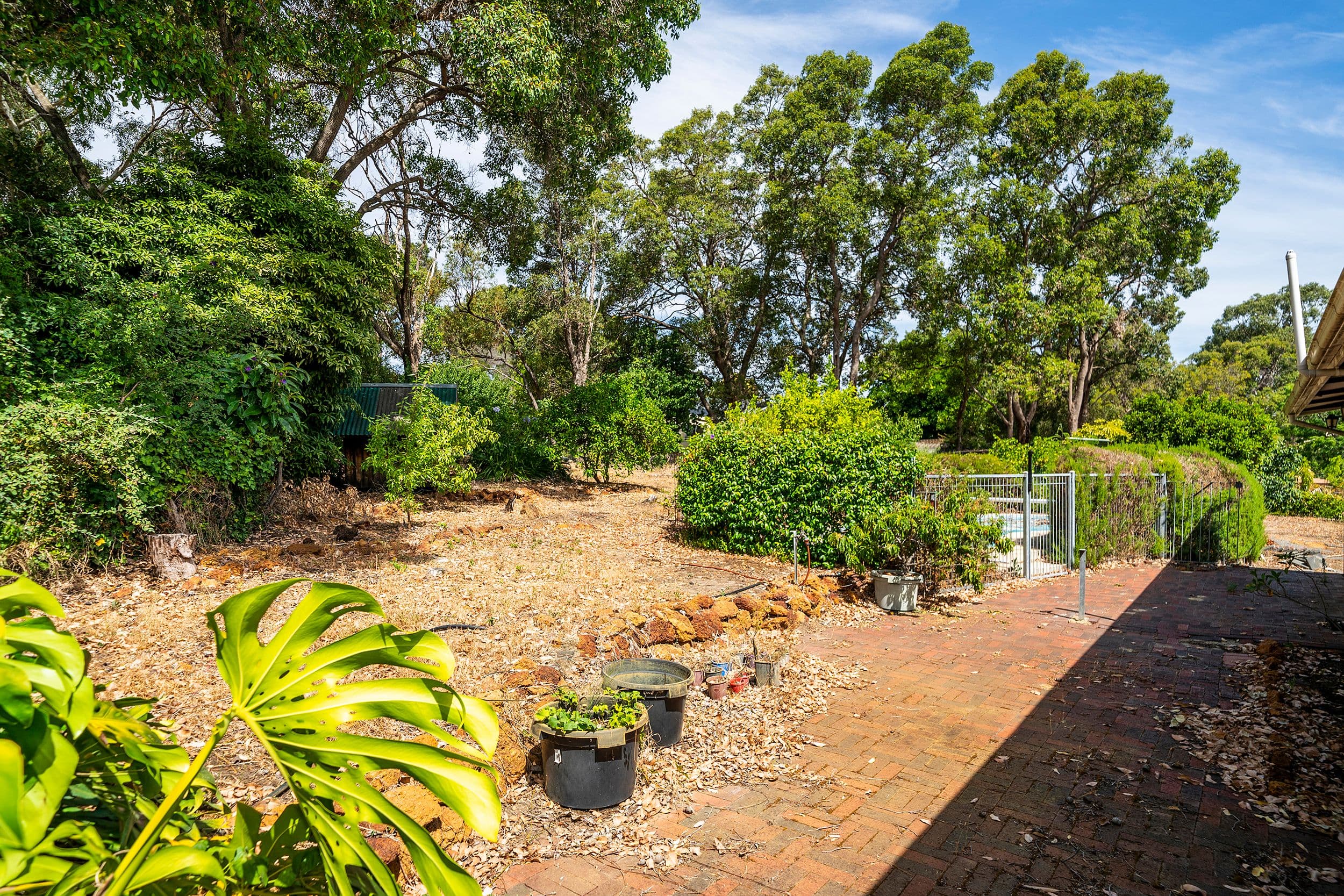 22 Gladys Road, Lesmurdie WA 6076, Lesmurdie - Thumbnail 7